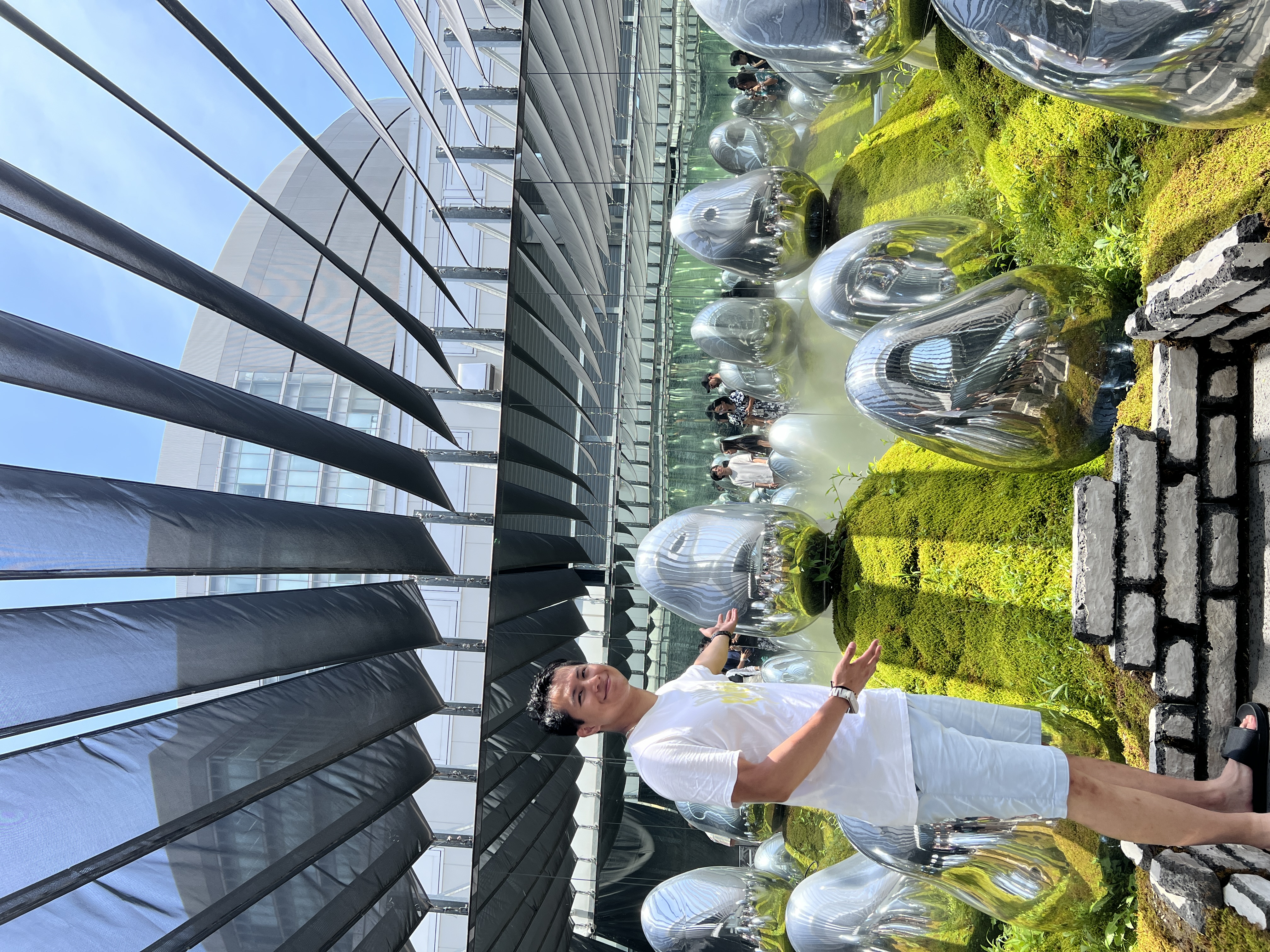 TeamLab Planets : partie avec les scuptures de pierres